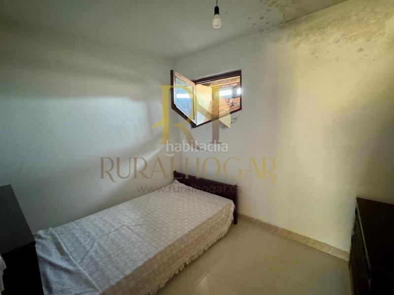 Foto a84b2bcd-1a6f-437a-b78c-560a767b8e24. Casa valporquero gran casa a reformar en las cuevas de valporquero!! en Vegacervera