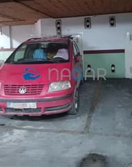 Parking coche en Centro-San Felipe-Huerta Fava. Se venden plaza de garaje y trastero en el centro