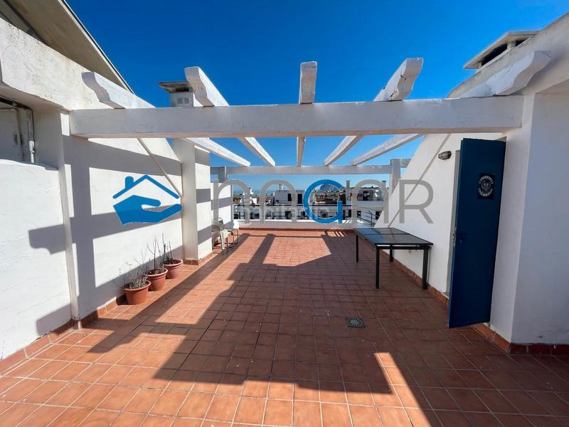 Foto bd132c9a-fe7c-431d-bba4-fd8c55704404. Lloguer casa adossada amb aparcament piscina a El Zabal-Santa Margarita Línea de la Concepción (La)