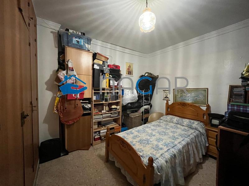 Foto 8a42c5fe-d7d5-4316-8c27-c9e9192f6a8c. Pis a San Pedro-Gabriel Miró-María Guerrero Línea de la Concepción (La)