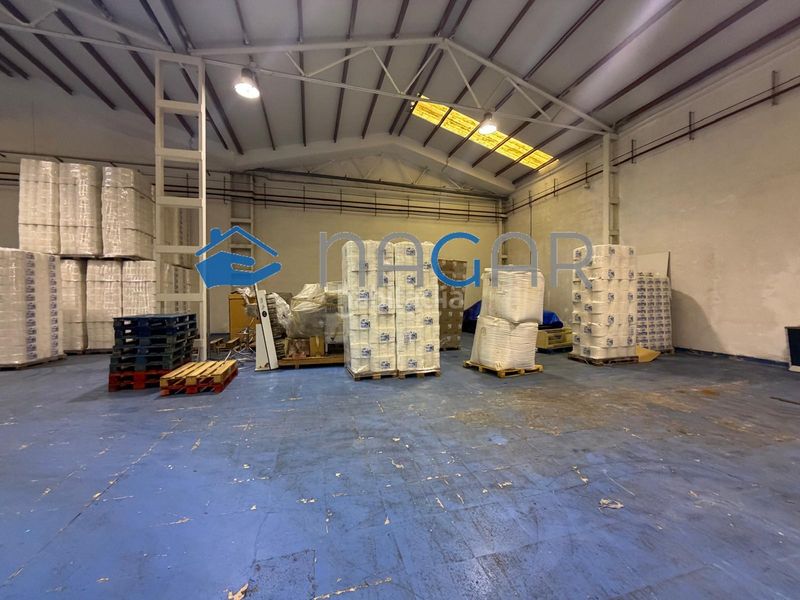 Foto 491b3f8b-7110-47ff-bcd6-954c76ead197. Nau industrial a Puente Mayorga-Campamento San Roque
