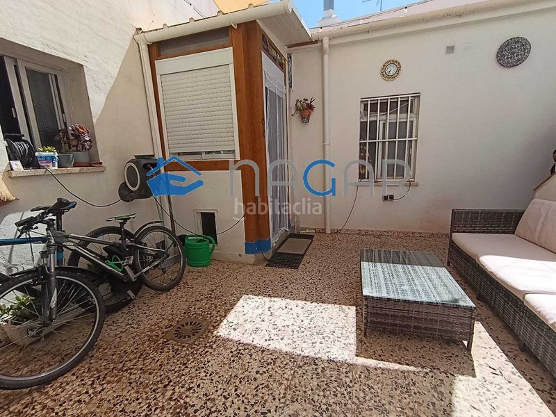 Foto b1d8b264-ee3e-4c97-9009-cefb7d873e07. Casa a Centro-San Felipe-Huerta Fava Línea de la Concepción (La)
