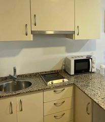 Casa adosada en Centro-San Felipe-Huerta Fava. Se vende adosado en semicentro