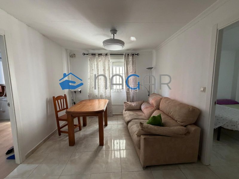 Foto b29baa1a-749f-4bea-925a-b386995ff71a. Rent flat in calle málaga 22 in San José-San Bernardo Línea de la Concepción (La)