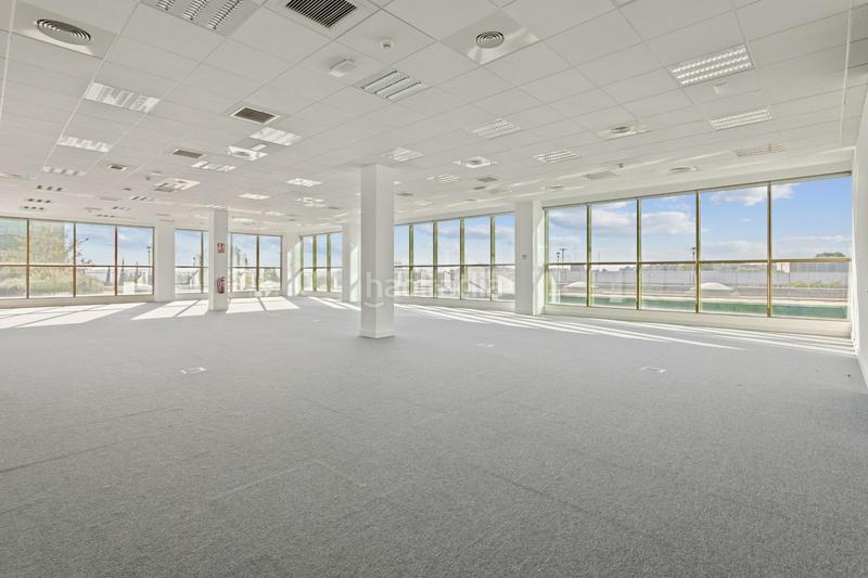 Foto 9db9874a-980f-4790-a7db-896eab08e220. Rent office space in Volpelleres Sant Cugat del Vallès