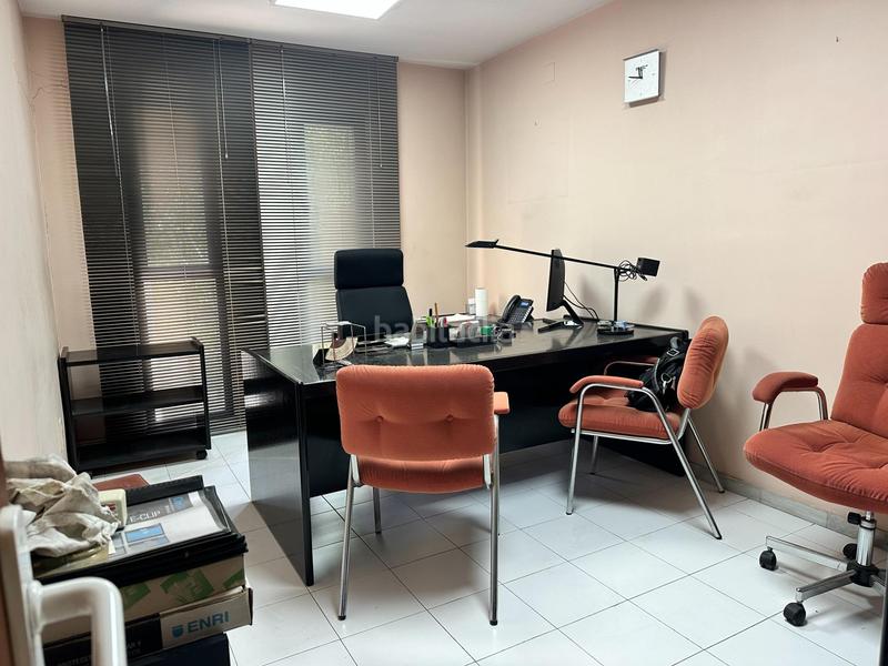 Foto d44c50e0-7eb0-46a6-b312-97b76bfd4239. Edifici a passeig pau claris 11 a Centre Rubí