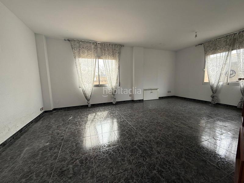 Foto 40eb48d1-62a6-4976-b5a0-3ea43fa948e3. Casa gran casa ideal para dos familias en Can Vallhonrat Rubí