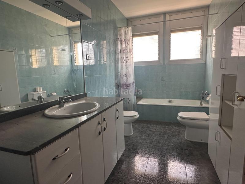 Foto a17181e1-ca50-427e-a519-423783678c36. Casa gran casa ideal para dos familias en Can Vallhonrat Rubí