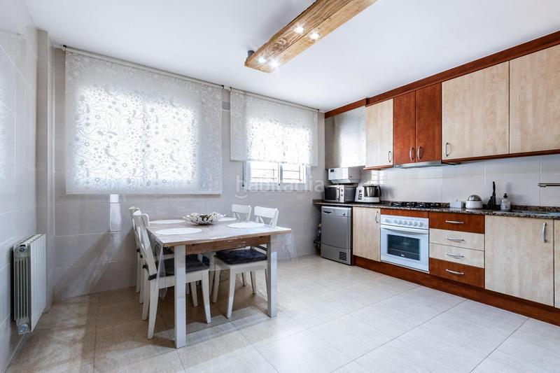 Foto 4c347f09-390b-443b-818e-68642e92b35e. Duplex avec chauffage parking piscine dans Ca n´Oriol Rubí