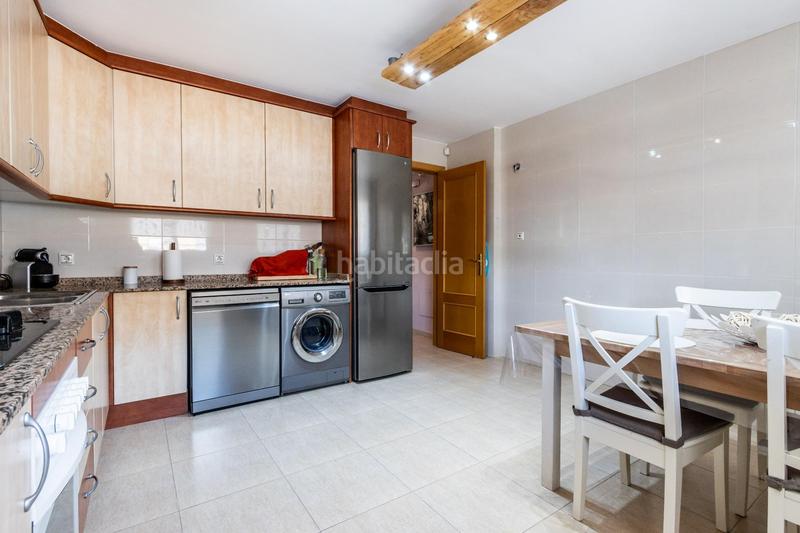 Foto 67f234f7-85e9-43ef-8f70-e5dc1a9df39c. Duplex avec chauffage parking piscine dans Ca n´Oriol Rubí