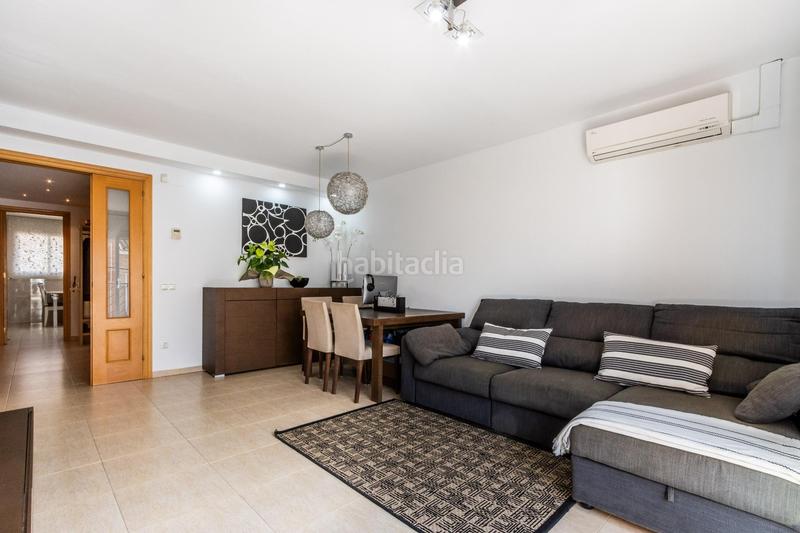 Foto 689ac351-c330-4a03-974d-02995d5248ba. Duplex avec chauffage parking piscine dans Ca n´Oriol Rubí