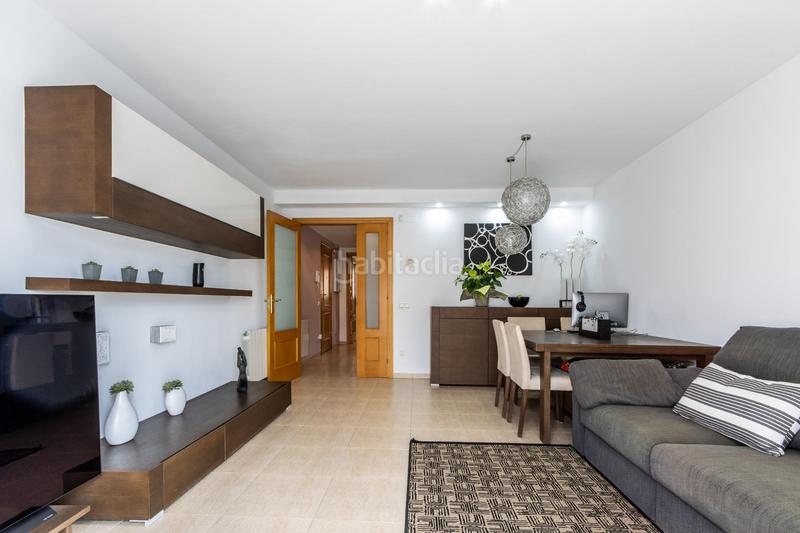 Foto c64e8c07-bb06-402e-aad3-617c3a2190b3. Duplex avec chauffage parking piscine dans Ca n´Oriol Rubí