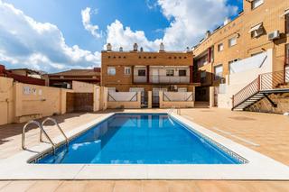 Dplex  Calle malaga. Dplex de 3 habitaciones con piscina y parking en mejor zona de