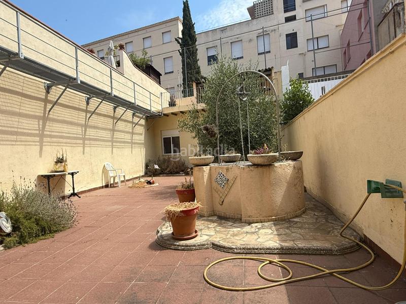 Foto 70f17628-ddbd-4062-ae41-4c269b093855. Casa  en cgracia con maravilloso patio . en Centre Sabadell