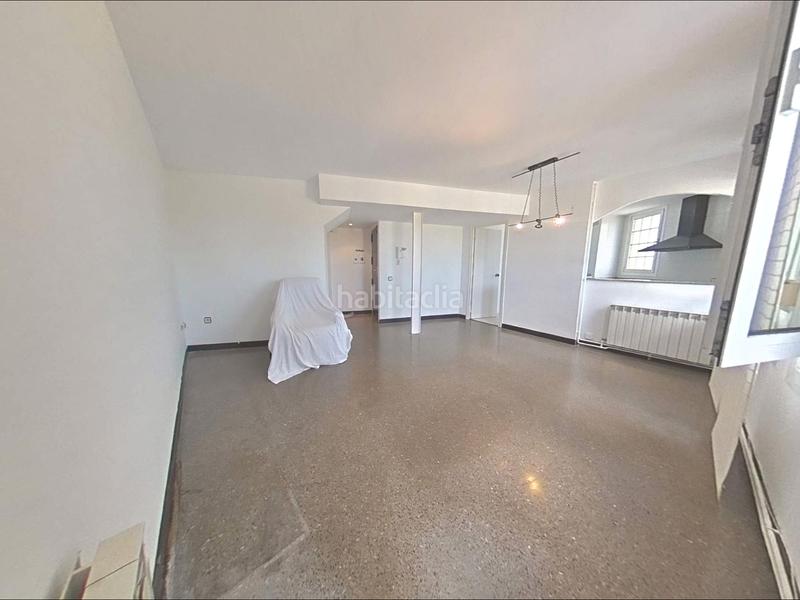 Foto 674d519e-4d89-4f68-87e8-d294c11012f7. Dúplex amb calefacció aparcament a Santa Perpètua de Mogoda