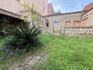 Terreno residencial en Can Puiggener. Fantástica casa en creu alta para reformar o inversores para gra