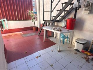 Appartement  Barbera de. Av barbera con terraza 18m
