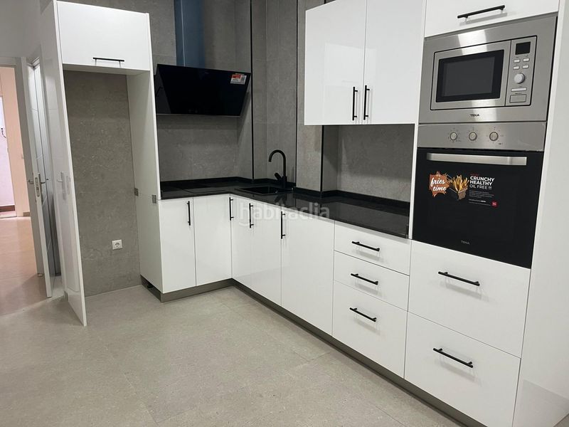 Foto f6ee353f-b1e5-45bc-8ebb-abb9f3233712. Flat with heating in Centre Sabadell