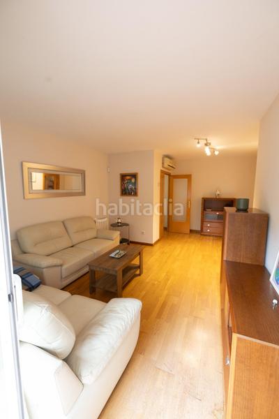 Foto 15a0b1f0-acb8-45ff-a54f-bbcb7775a3ef. Piso  en el centro en Centre Sabadell