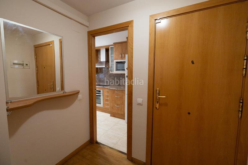 Foto e2573996-bb73-45a3-8a0f-1f1a290c14f0. Piso  en el centro en Centre Sabadell