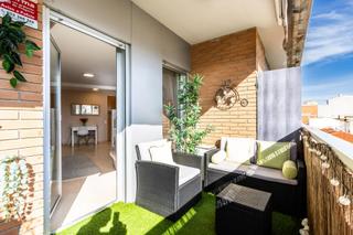 Pis  Calle plana de can bertran. Piso de 2 habitaciones con terraza, luminoso y cerca de todos lo