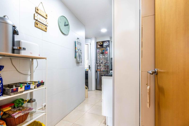 Foto 02201455-1575-459c-8b48-317daca6d3c5. Piso  de 2 habitaciones con terraza, luminoso y cerca de todos los servicios . en Rubí