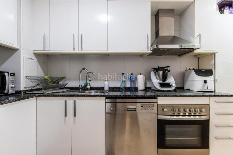 Foto 2a368a10-c3dc-4a06-a89f-ae981bc17be7. Piso  de 2 habitaciones con terraza, luminoso y cerca de todos los servicios . en Rubí