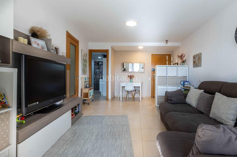 Foto 58b6011b-a024-4f47-80a9-80ebd6b32ed9. Piso  de 2 habitaciones con terraza, luminoso y cerca de todos los servicios . en Rubí