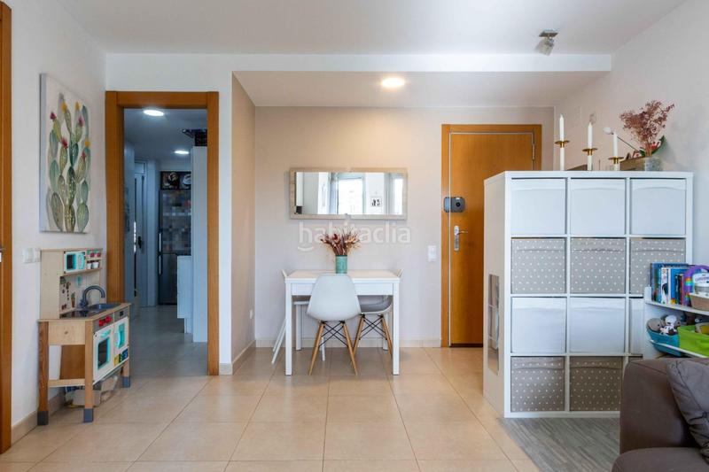 Foto 78f8d6b2-6972-4483-857c-382c1bdf270b. Piso  de 2 habitaciones con terraza, luminoso y cerca de todos los servicios . en Rubí