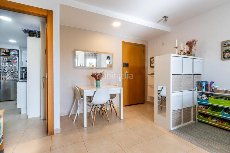 Foto 843f96d8-ea6e-42d1-9b94-fcc6f2294b81. Piso  de 2 habitaciones con terraza, luminoso y cerca de todos los servicios . en Rubí