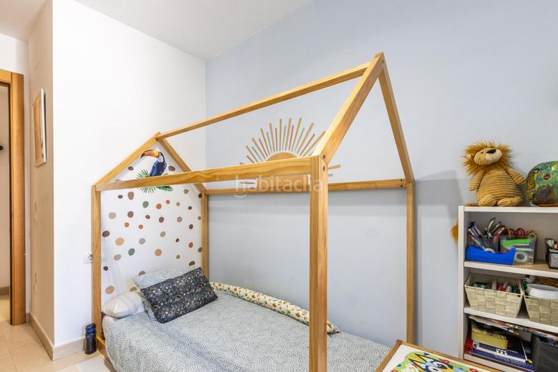 Foto 87979dc2-09a9-4a5b-996c-5122cdd50ad2. Piso  de 2 habitaciones con terraza, luminoso y cerca de todos los servicios . en Rubí