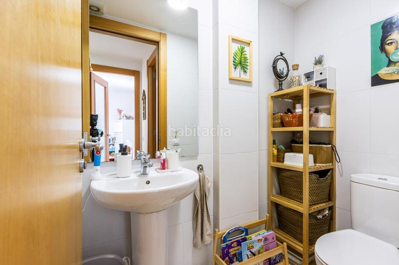 Foto d6d46187-1446-441d-8e43-a5e1f4866e54. Piso  de 2 habitaciones con terraza, luminoso y cerca de todos los servicios . en Rubí