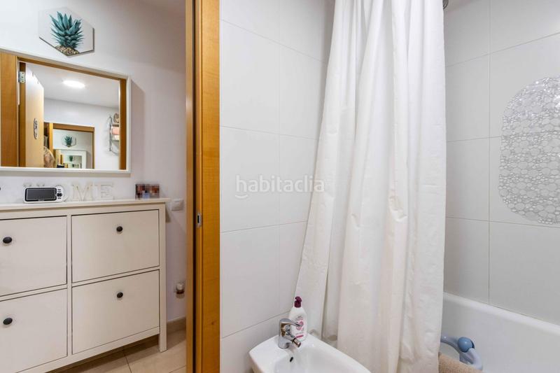 Foto e3805cf7-0335-40af-8fab-7a152ad5d726. Piso  de 2 habitaciones con terraza, luminoso y cerca de todos los servicios . en Rubí