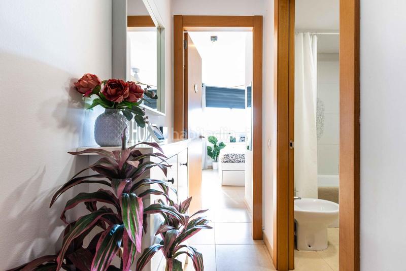 Foto fc115b36-0ad1-40bf-a4bb-0ac05cd09102. Piso  de 2 habitaciones con terraza, luminoso y cerca de todos los servicios . en Rubí