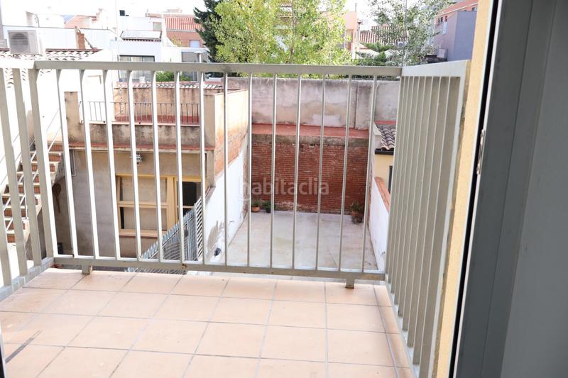 Foto 00c4a6ea-293e-48b1-abfc-4b74190de250. Casa gran casa en el corazón en Centre Sabadell