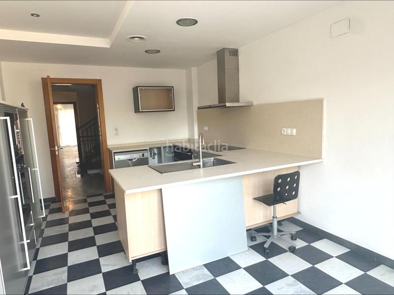 Foto e98f489b-14cf-45fc-a58b-0e20fbdc5414. Casa gran casa en el corazón en Centre Sabadell