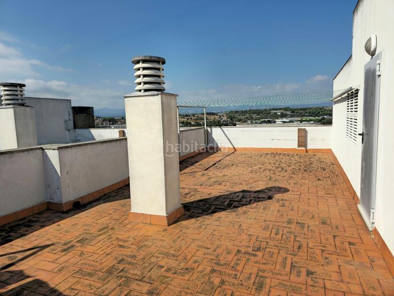 Foto 6c87bd7a-2334-4449-860e-40e3e9a96c32. Pis amb calefacció aparcament a Montornès del Vallès