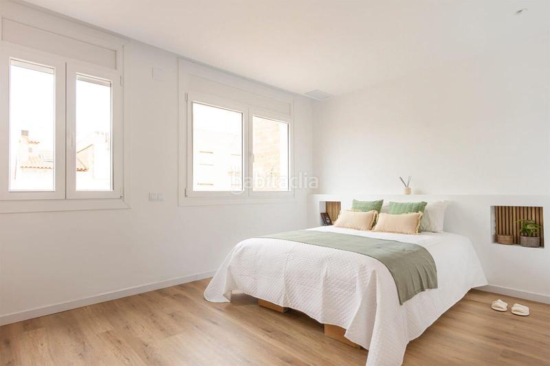 Foto 0e3f98ae-7837-41e1-9ed6-3161a6b8f564. Ático espectacular vivienda con amplia terraza y acabados modernos en Sabadell