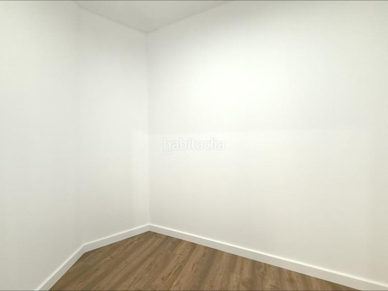 Foto b8d82f53-8d02-4adc-8b3b-c653a91e52fb. Etagenwohnung mit heizung in Centre Sabadell