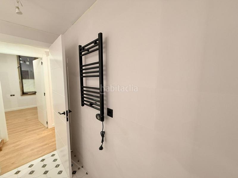 Foto dca425c3-618f-40fb-82e5-ca97ab668966. Etagenwohnung mit heizung in Centre Sabadell