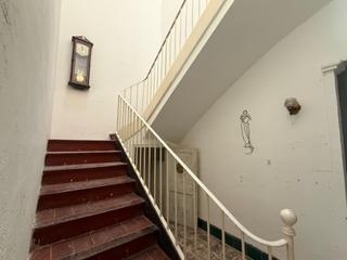 Casa a Centre. Casa en el centro de sabadell  para reformar