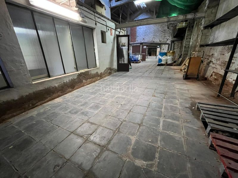 Foto c8c1ab87-6cf7-4015-adc2-fd32f9038ba6. Local comercial a Gràcia Sabadell
