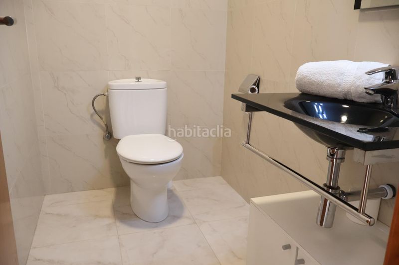 Foto 72ab7b5c-5526-46de-935b-7109d445193a. Casa amb calefacció aparcament a Centre Sabadell