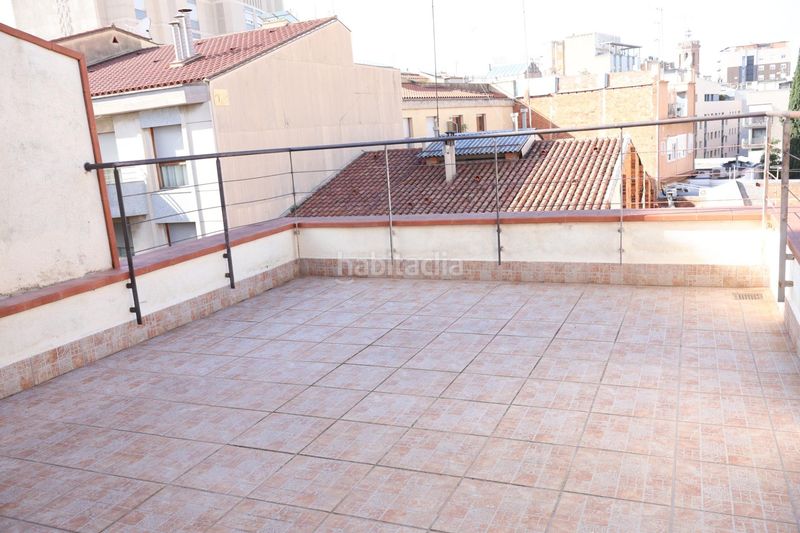 Foto c9cbe46d-0854-470b-92ea-a532ec18883c. Casa amb calefacció aparcament a Centre Sabadell