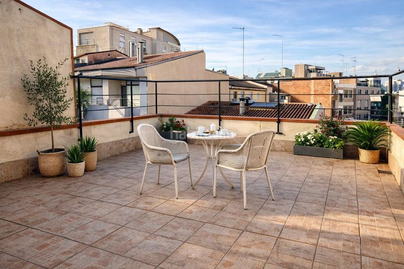 Foto f48bf792-f9d8-42cb-8e0a-6703da38780a. Casa amb calefacció aparcament a Centre Sabadell