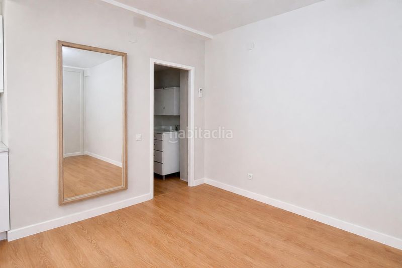 Foto 0e6a3a55-975d-48d7-be4b-c4e835d23740. Estudi a Creu Alta Sabadell