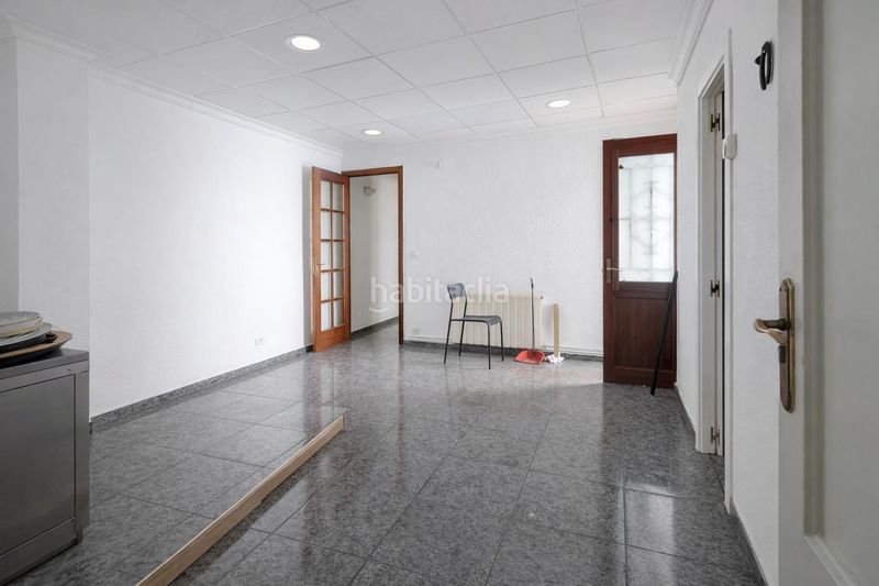Foto 8ce08f90-7de5-4ff4-8ada-53e30bb25f1b. Local comercial a Torre-romeu Sabadell