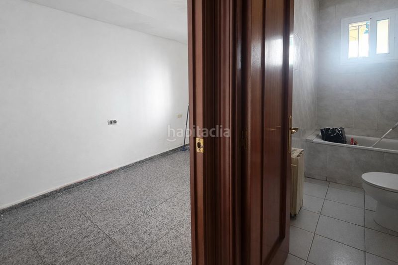 Foto f9ffc3c1-1b25-4652-9c80-e5a37cac7bce. Local comercial a Torre-romeu Sabadell