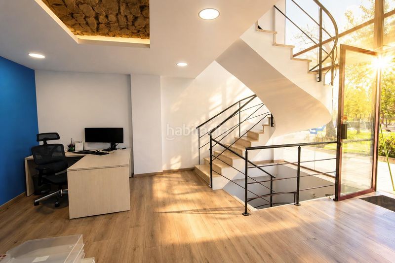 Foto 51937d20-80df-4462-8bbf-6cd050147a23. Local comercial a Campoamor Sabadell