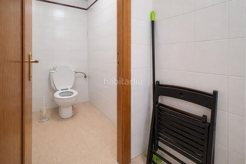 Foto 8edc9d30-3a65-4487-8e87-052fd518b354. Local comercial a Campoamor Sabadell